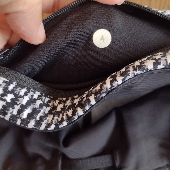 Lululemon leggings - Picture 4 of 5